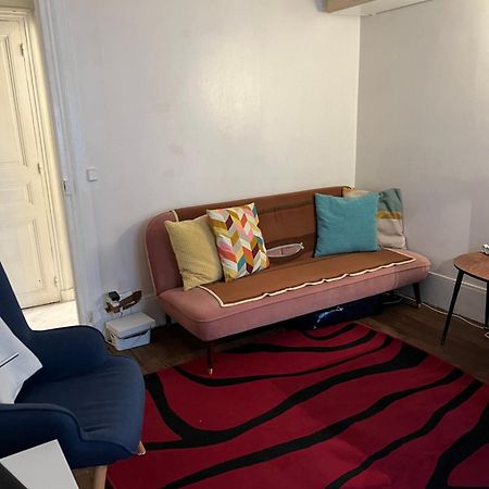 Apartmán Montmartre Joli 2 Pieces Au Pied Du Sacre Coeur Paříž Exteriér fotografie