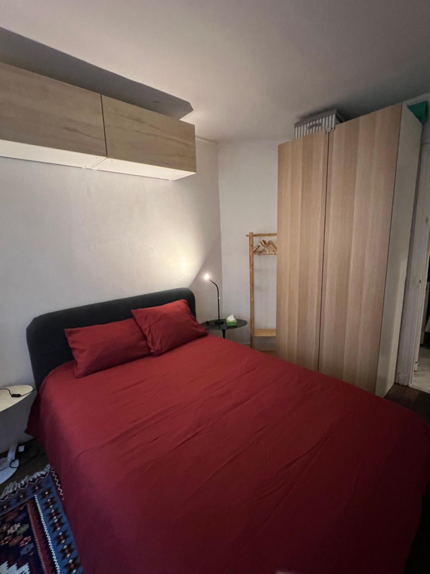 Apartmán Montmartre Joli 2 Pieces Au Pied Du Sacre Coeur Paříž Exteriér fotografie